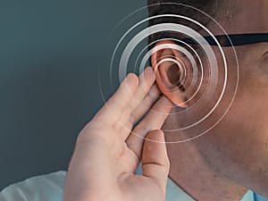 Experimente o aparelho auditivo do futuro, hoje. Teste gratuito para as pri